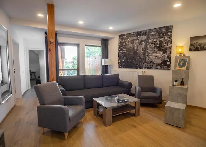 Fonyod City Apartman דירה *
